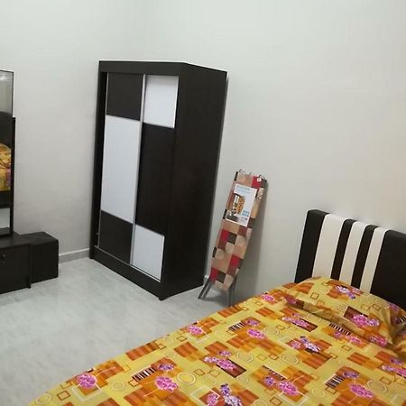 Homestay Damai Yusmila 瓜拉丁加奴 外观 照片