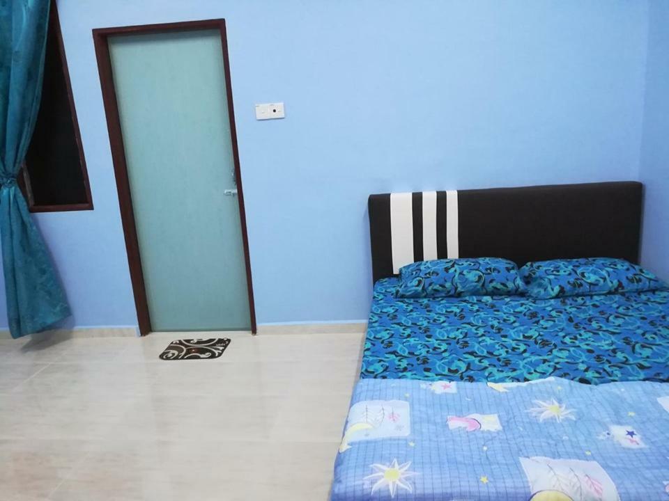 Homestay Damai Yusmila 瓜拉丁加奴 外观 照片