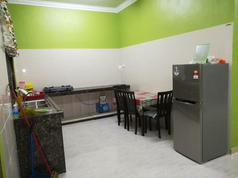 Homestay Damai Yusmila 瓜拉丁加奴 外观 照片